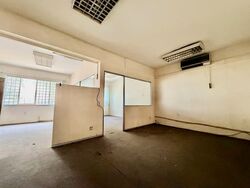 Yio Chu Kang Road (D19), Shop House #605344931